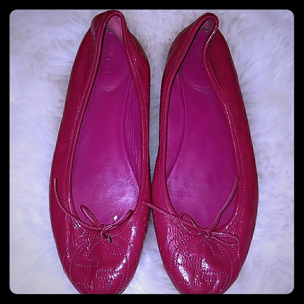 Gucci Pink Patent-Leather Loafers